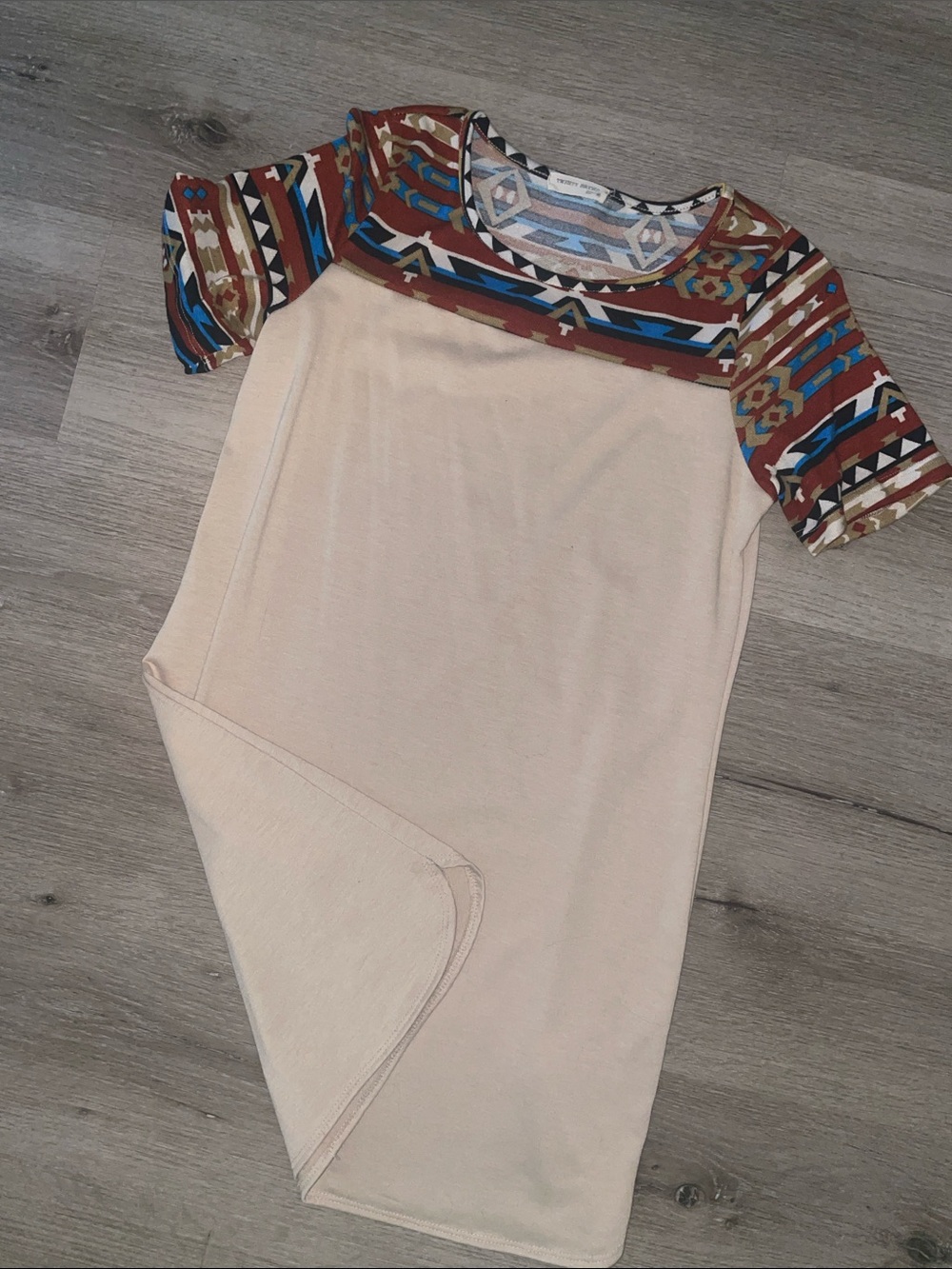 twenty second | tshirt dress | aztec and cream | women’s size medium